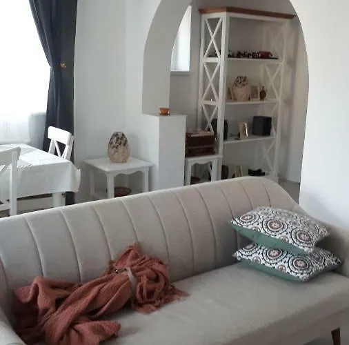 Iarca Cottage